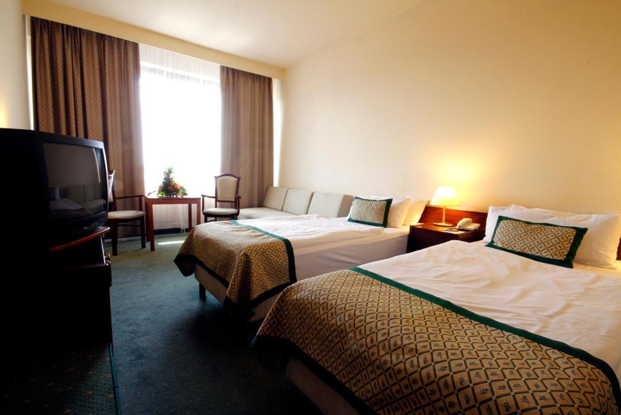 Danubius Hotel Hungaria City Center Budapest Bilik gambar