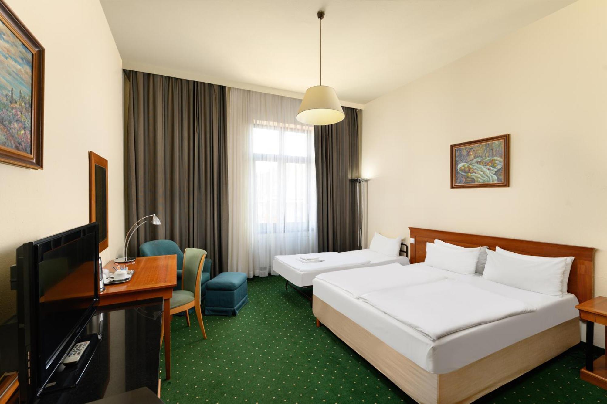 Danubius Hotel Hungaria City Center Budapest Bilik gambar